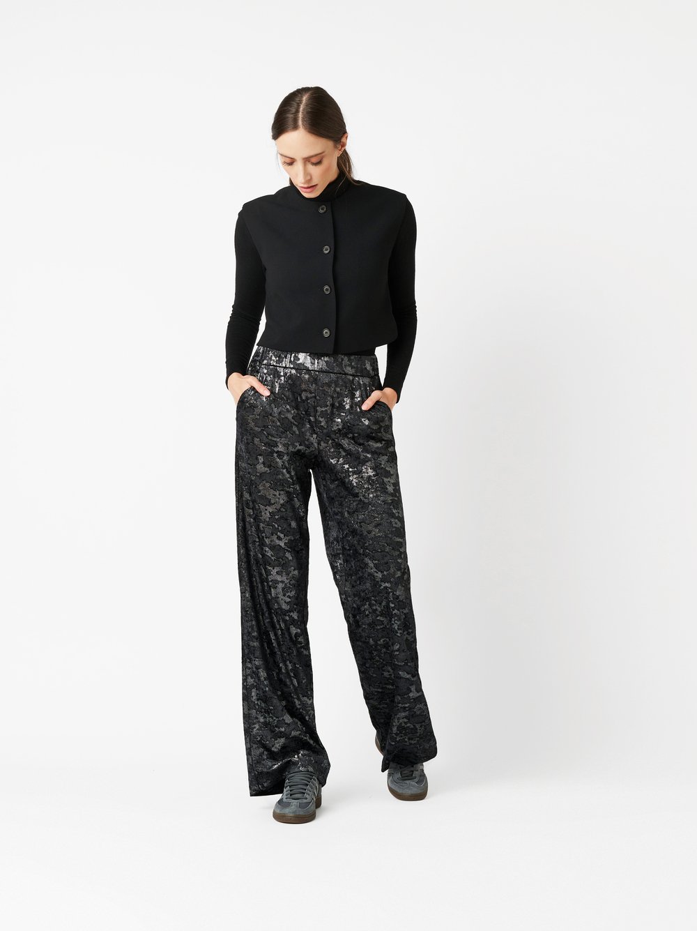 Trousers Mara_355 black outfit view