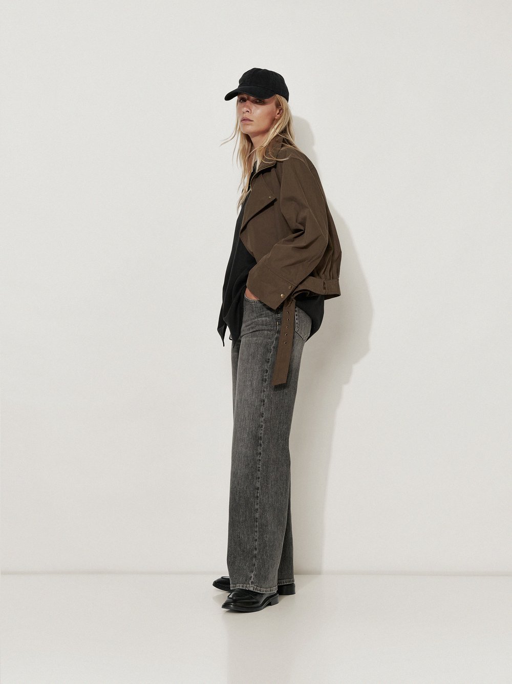 Womens jeans Audrey Wide in Grey, wide-leg jeans with authentic wash, front view worn by model