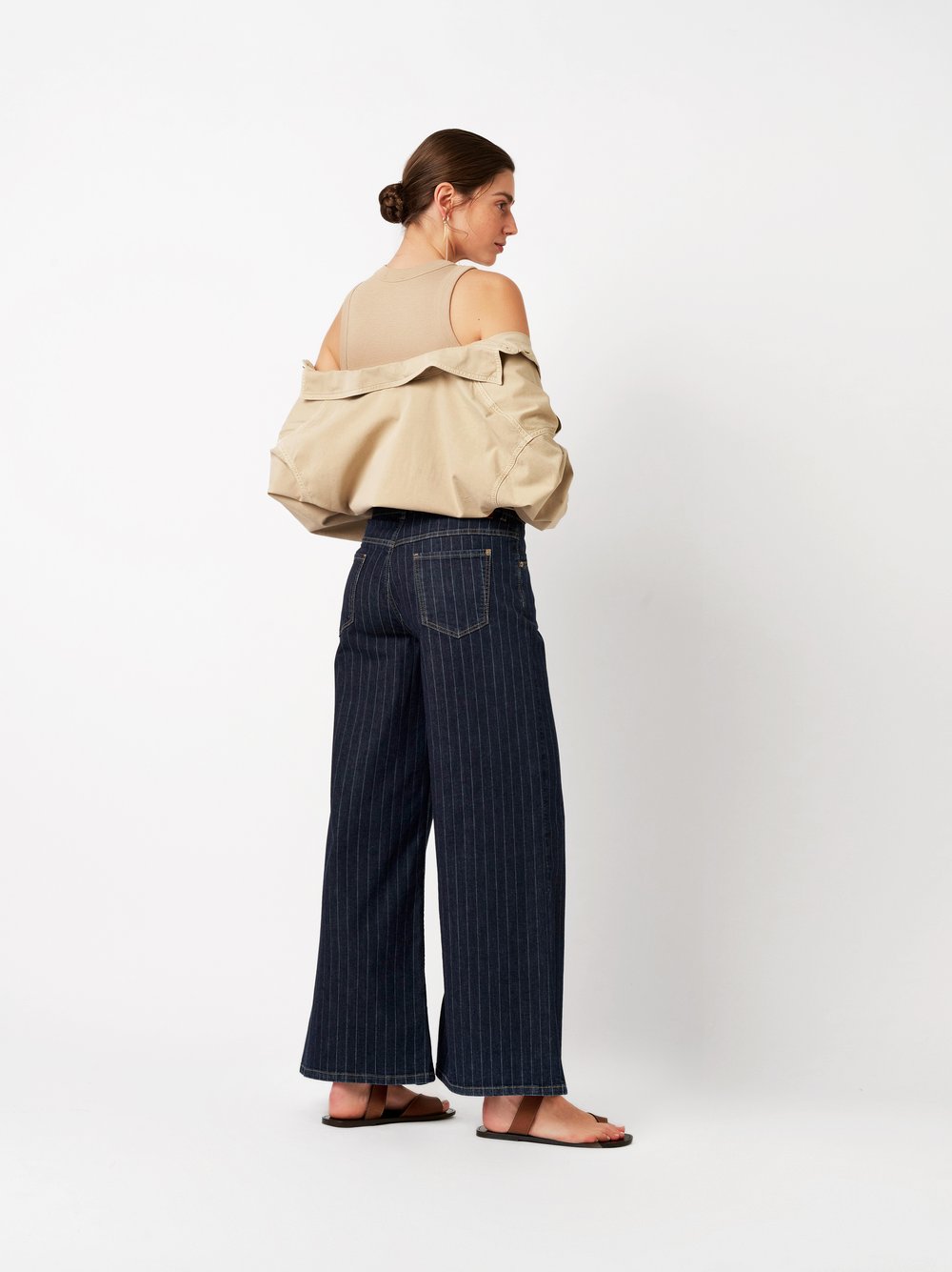 Womens jeans Audrey Wide in blue, striped wide leg jeans, back view worn by model